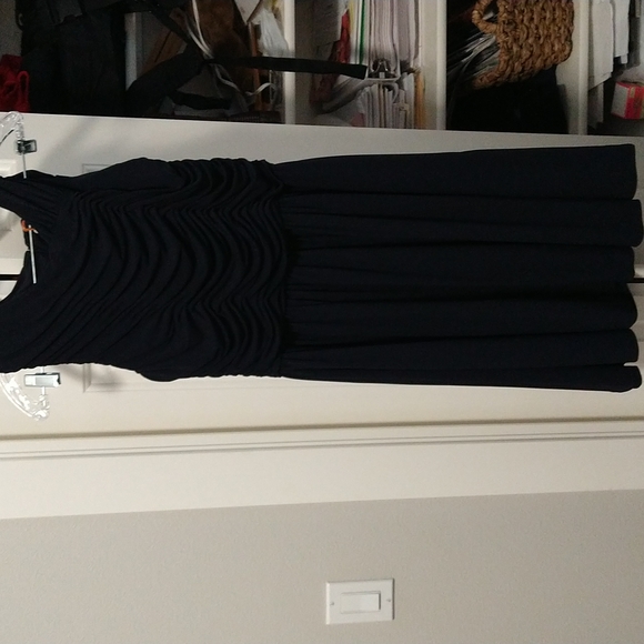 NWT BROOKS BROTHERS Ruched Jersey Dress in Navy - Picture 5 of 9